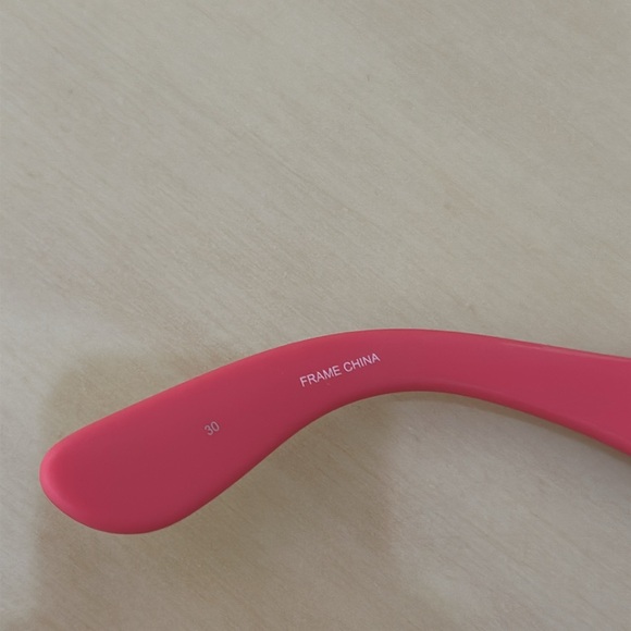 New Cole Haan Polarized Stylish Pink Sunglasses - Picture 8 of 8